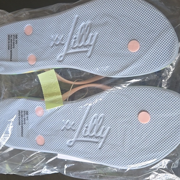 Lilly Pulitzer Pool Flip Flop - Picture 6 of 7